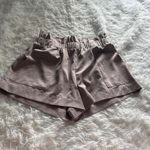 Streetwell Society Pull on Paper-bag Shorts Size S